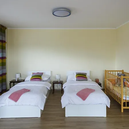 Luxusní Vila Pod Hradem S Velkými Terasami *